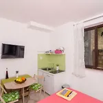 Eva دوبروفينك