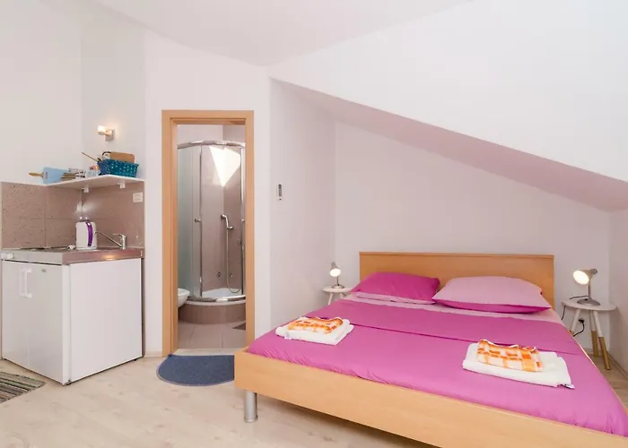 Eva アパート ドゥブロブニク