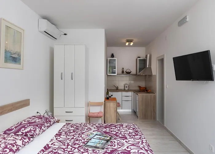 Eva ドゥブロブニク