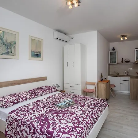 Eva Apartmán *